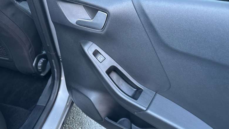 Ford Puma 1.0 EcoBoost Hybrid mHEV Titanium 5dr Petrol Hatchback